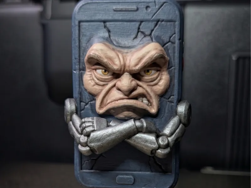 Samy – The Grumpy Smartphone