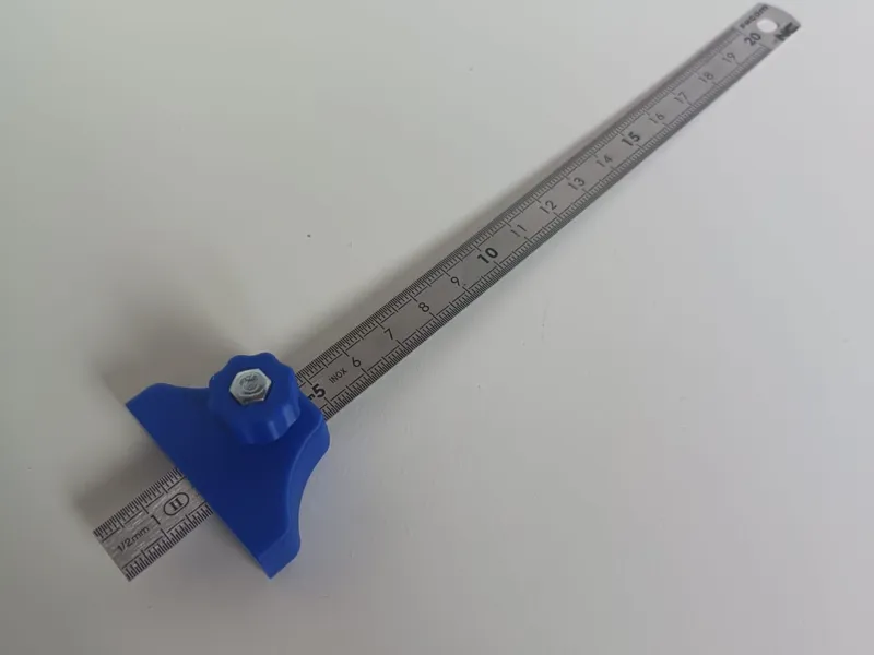 Pied de profondeur / trusquin pour réglet