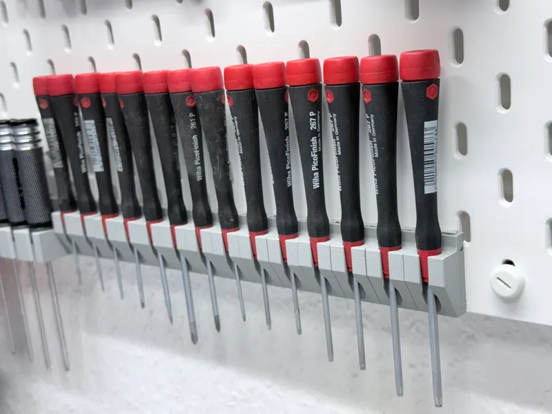 ModuTrack 10 Wiha PicoFinish Holder for SKADIS