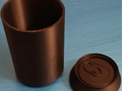 Soda can container