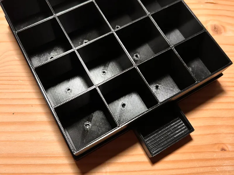 Modulares Anzuchtgefaess mit Unterschale  
