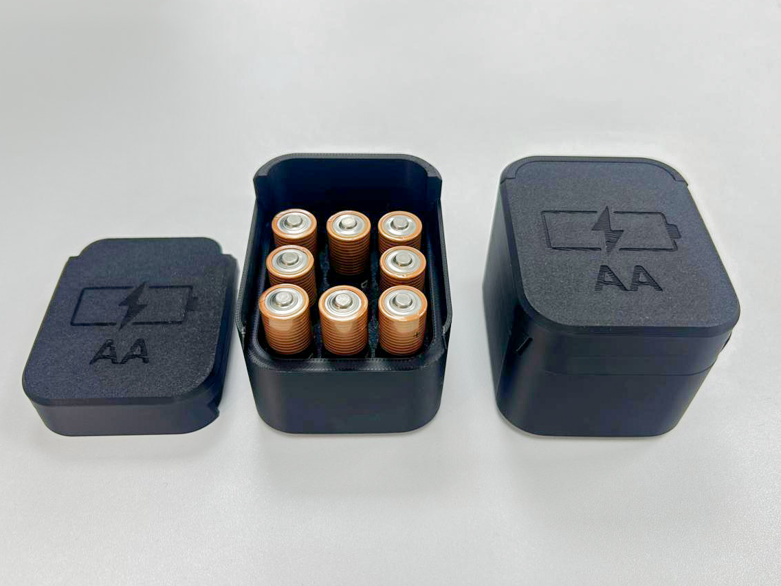 Sleek 12-Slot AA & AAA Battery Storage Box
