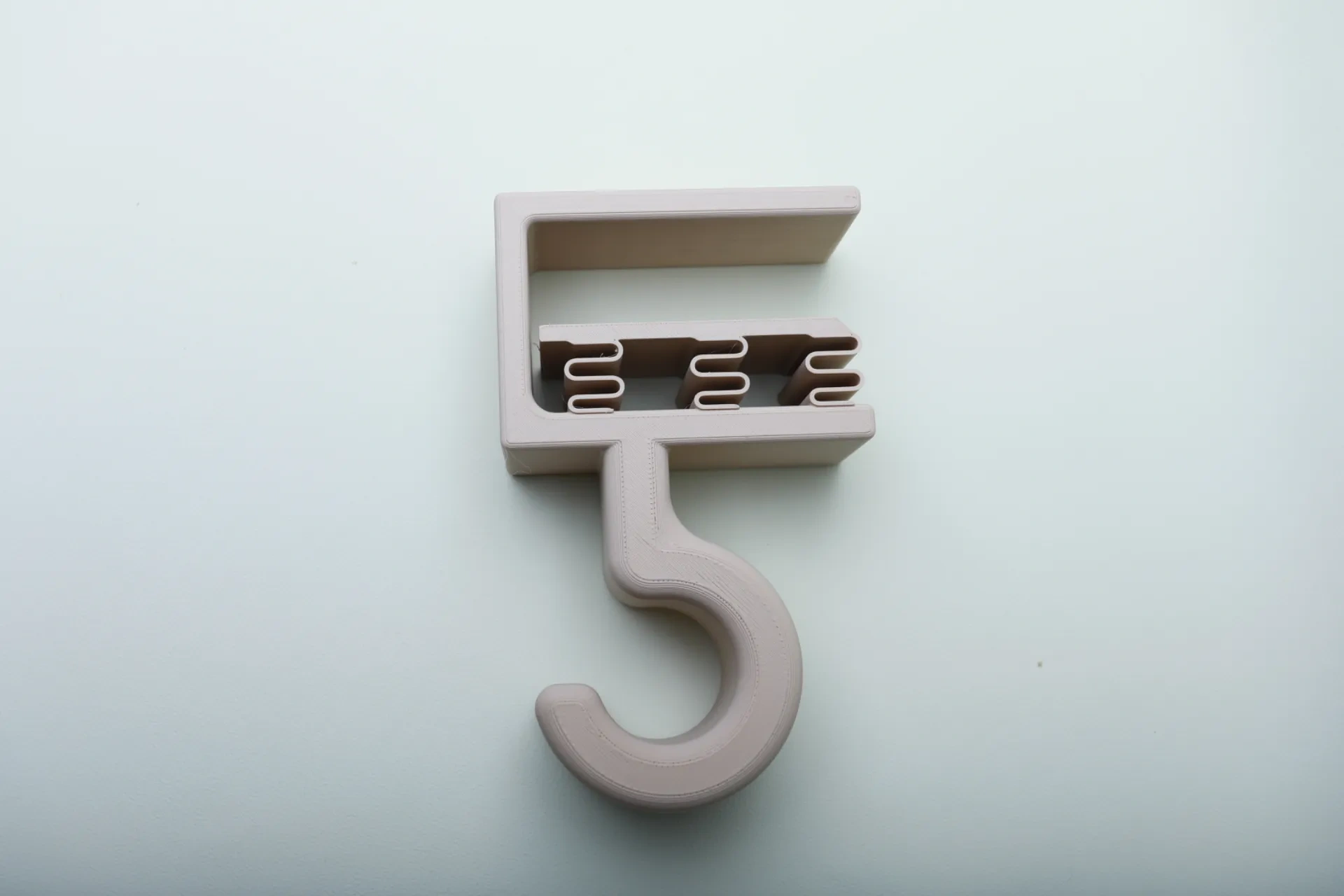 Miniatura 2 do modelo 3D 自夹紧 办公桌面挂钩（桌面厚度多规格预设）