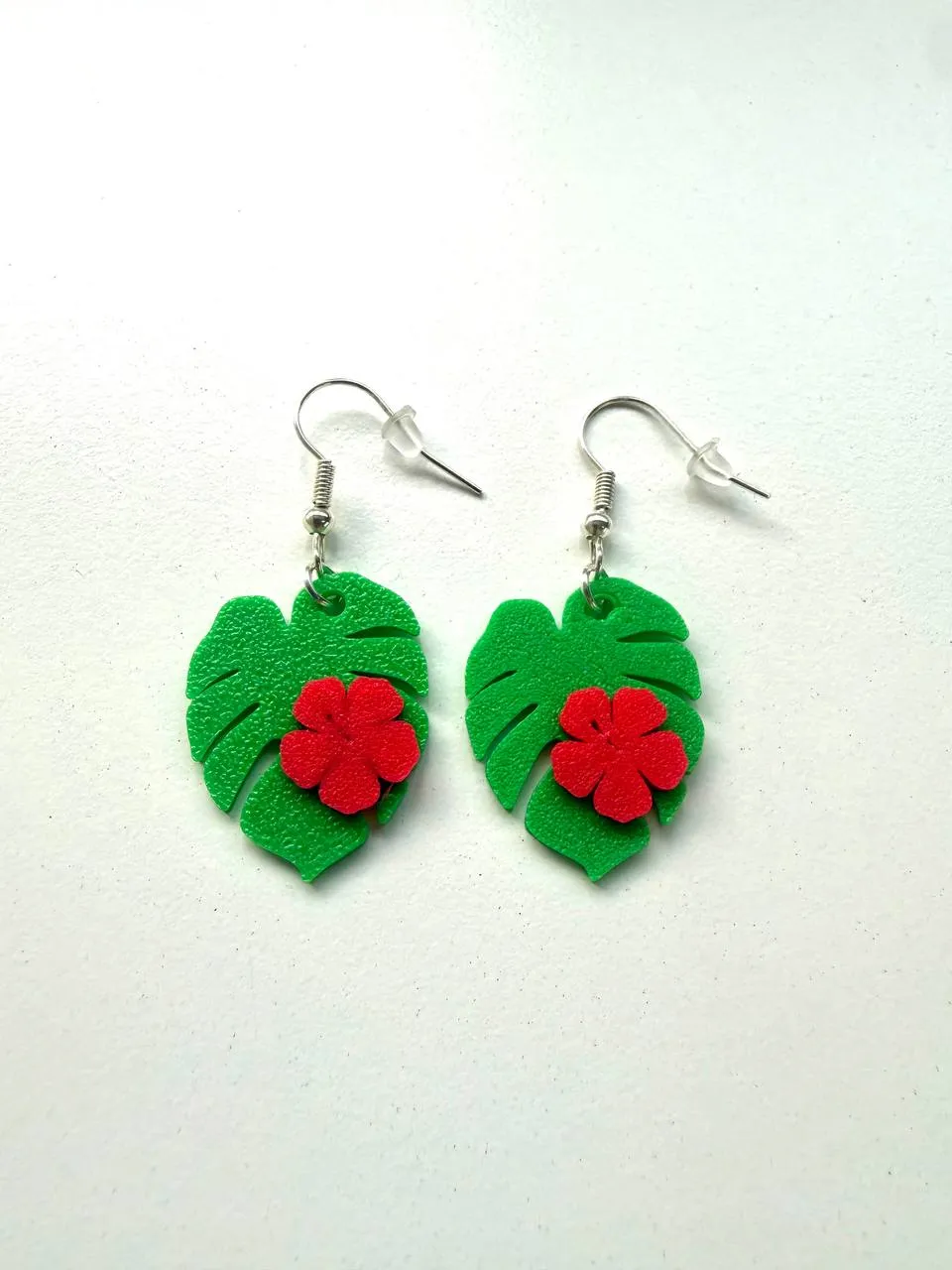 pendientes monstera + hibisco view 2