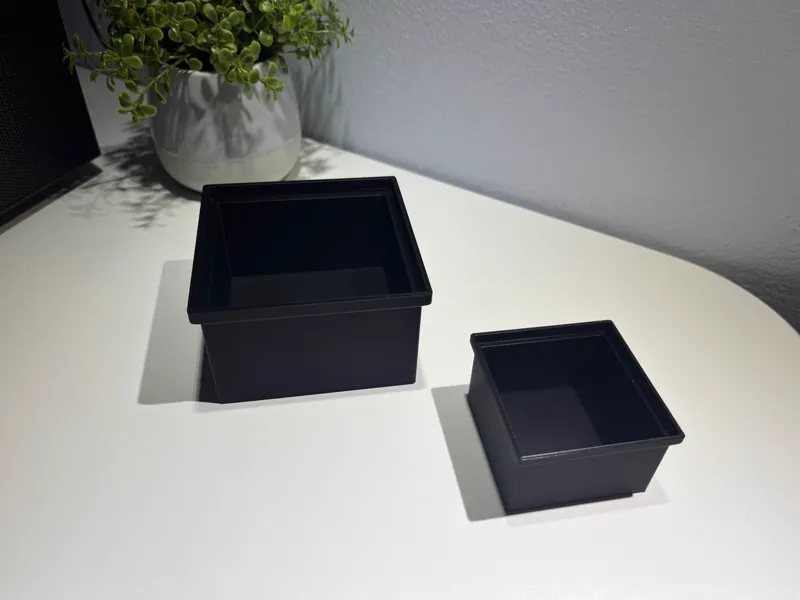 Simple stackable box (2 sizes)
