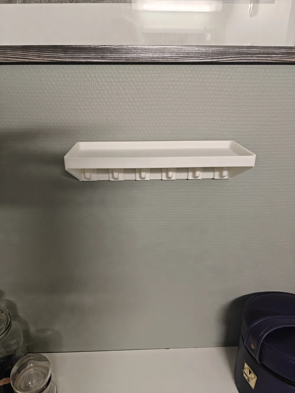Wall shelf with hooks - Free 3D Print Model - MakerWorld