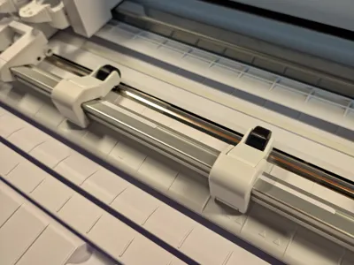 Silhouette Roller feeder assistance