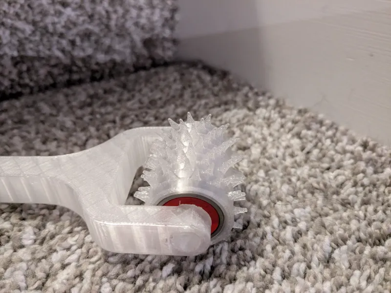 Spiky Carpet Seam Roller
