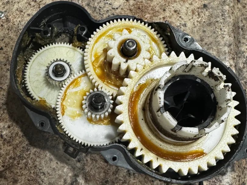 Engrenages de remplacement Power Wheels R7