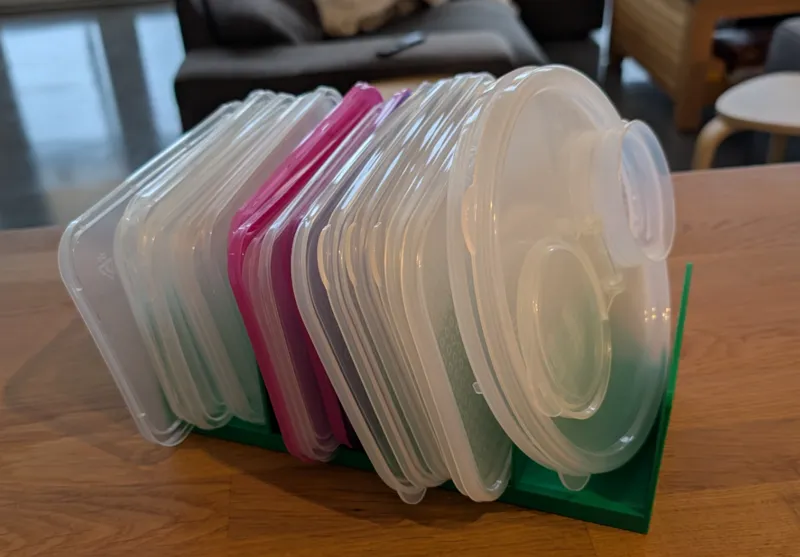 Tupperware Lid holder