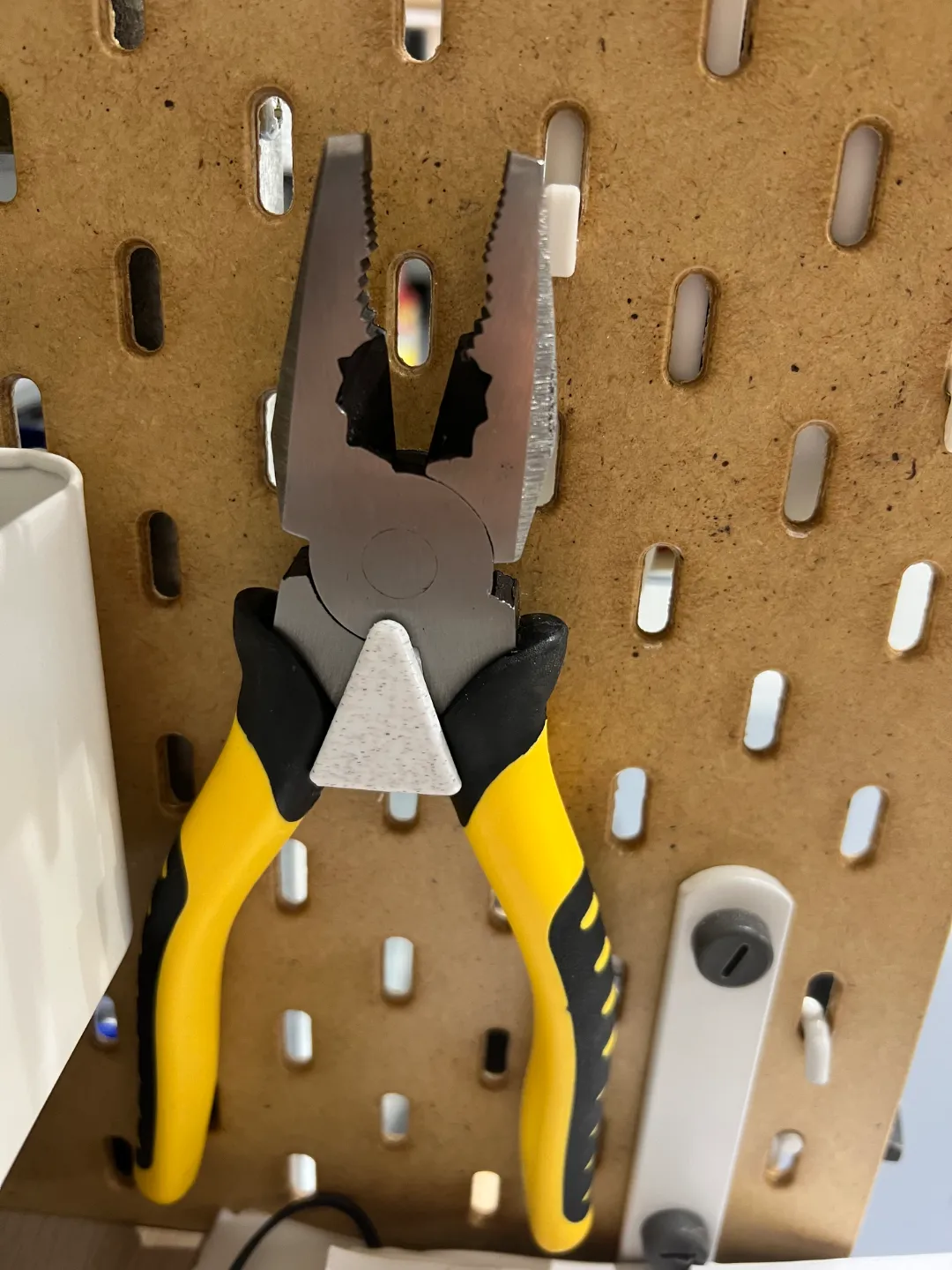 Ikea Skadis Pliers Holder (1 to 6 slots) v1.0 view 3