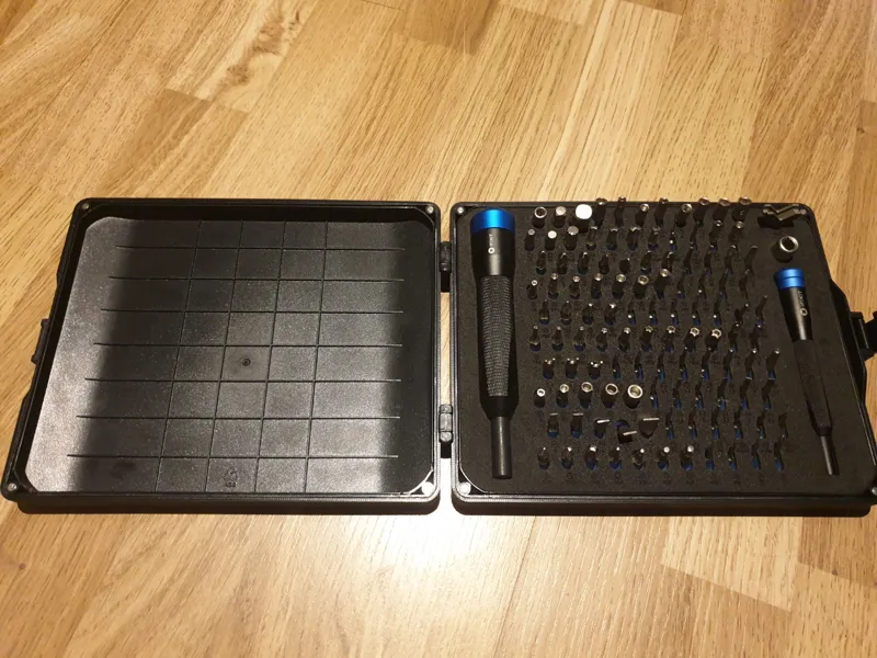 iFixit Manta Driver Kit box frame