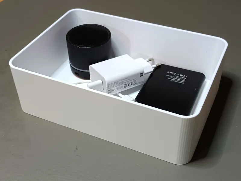 Einfache Aufbewahrungsbox