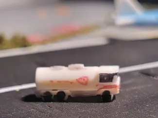 1:400 Airport Fuel Truck
