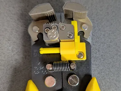 STANLEY FATMAX Automatic Wire Stripper FMHT0-96230