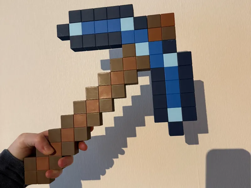 Pixelated pick axe