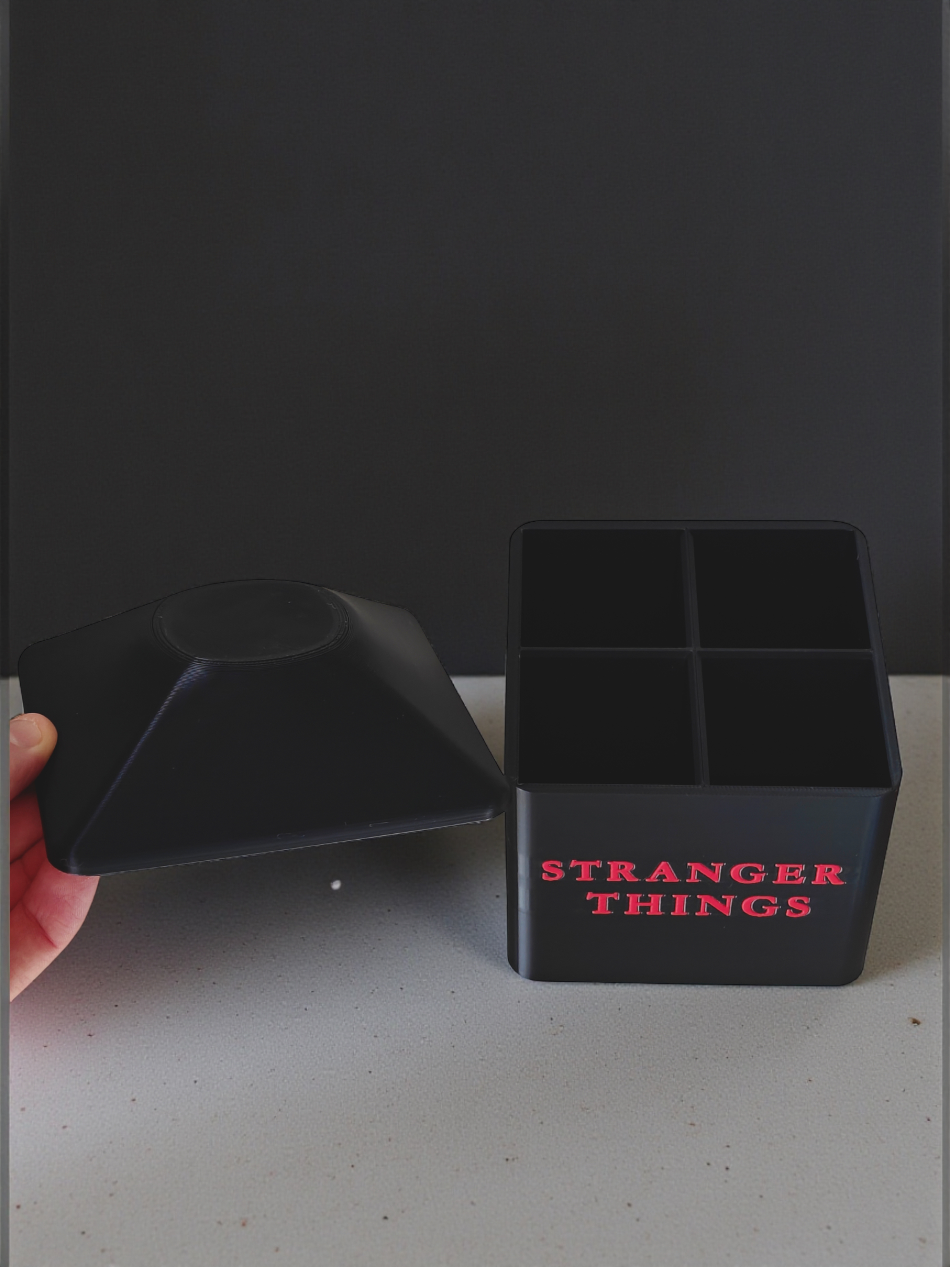 Miniatura 6 do modelo 3D Stranger Things – Complete Chess Set