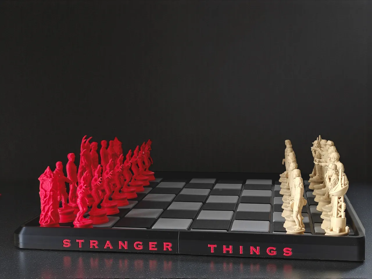 Stranger Things – Complete Chess Set view 3