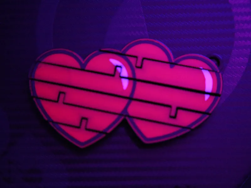 Flexi heart keychain