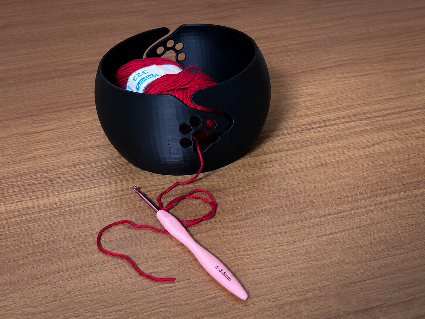 Paw Bowl – Yarn Bowl for Crochet & Knitting