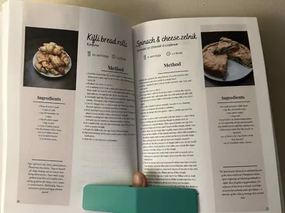 Book Spreader
