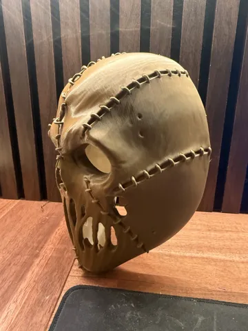 Pieza para disfraz o exhibición: Stiched Halloween Mask — vista de referencia 4
