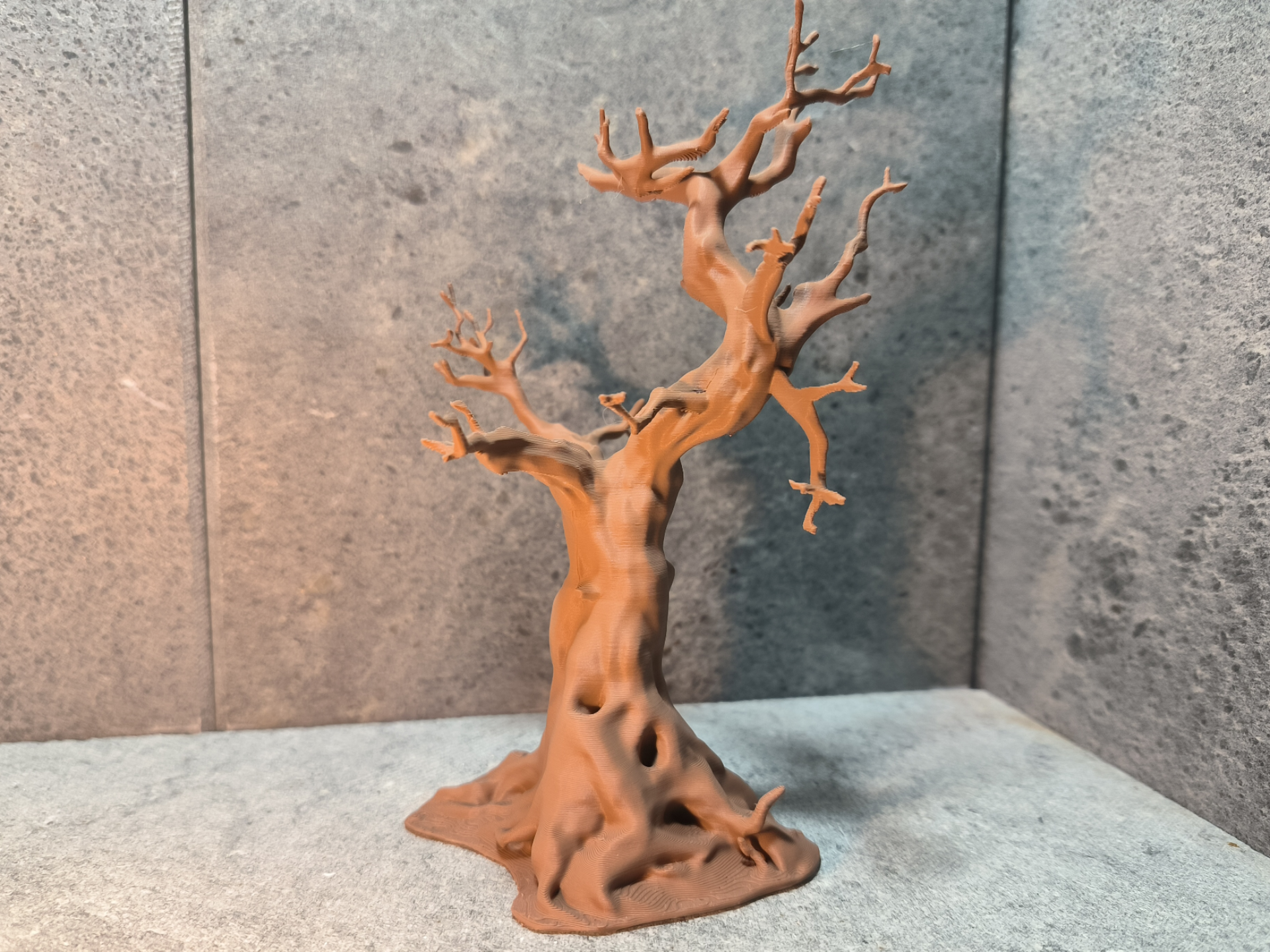 Alter abgestorbener Baum
