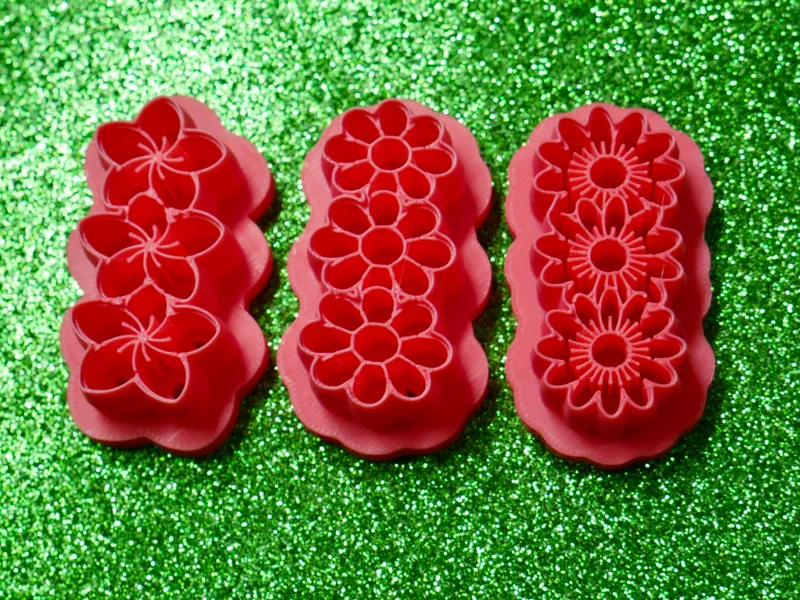 Stacked Vertical Flower Clay Cutter Set (3-Piece)