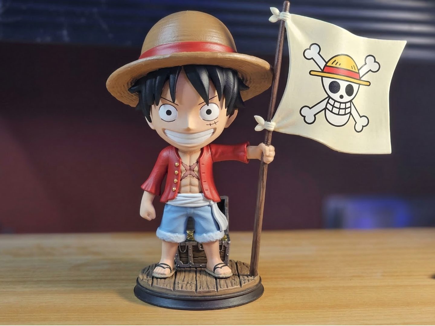 Monkey D. Luffy - Chibi Figure with Pirate Flag 