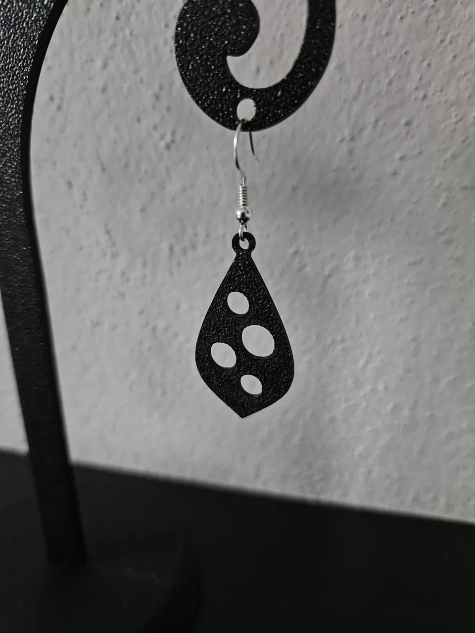 earrings view 2