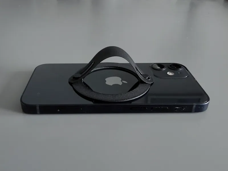 Minimal Magsafe grip ring