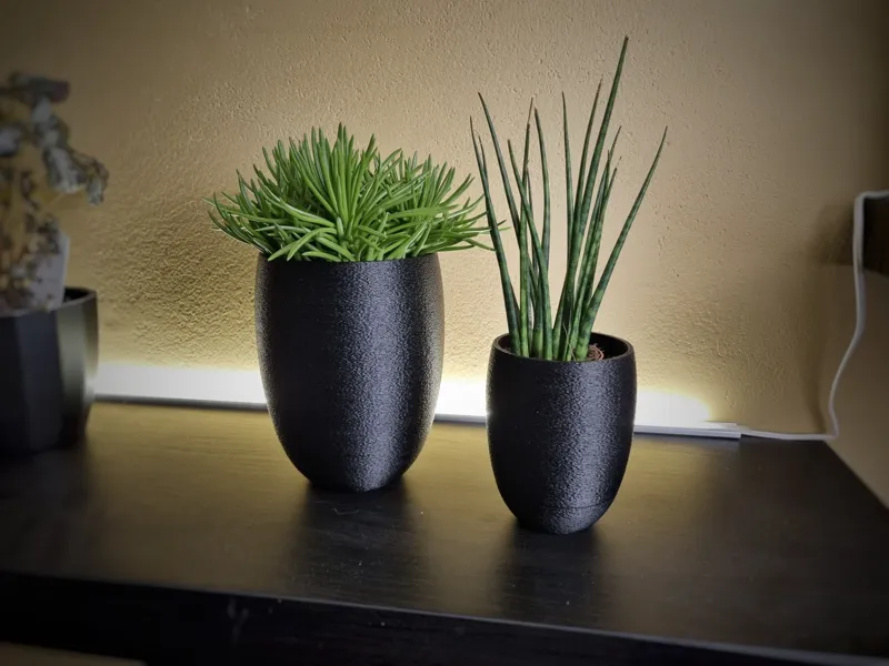 Fuzzy flowerpot