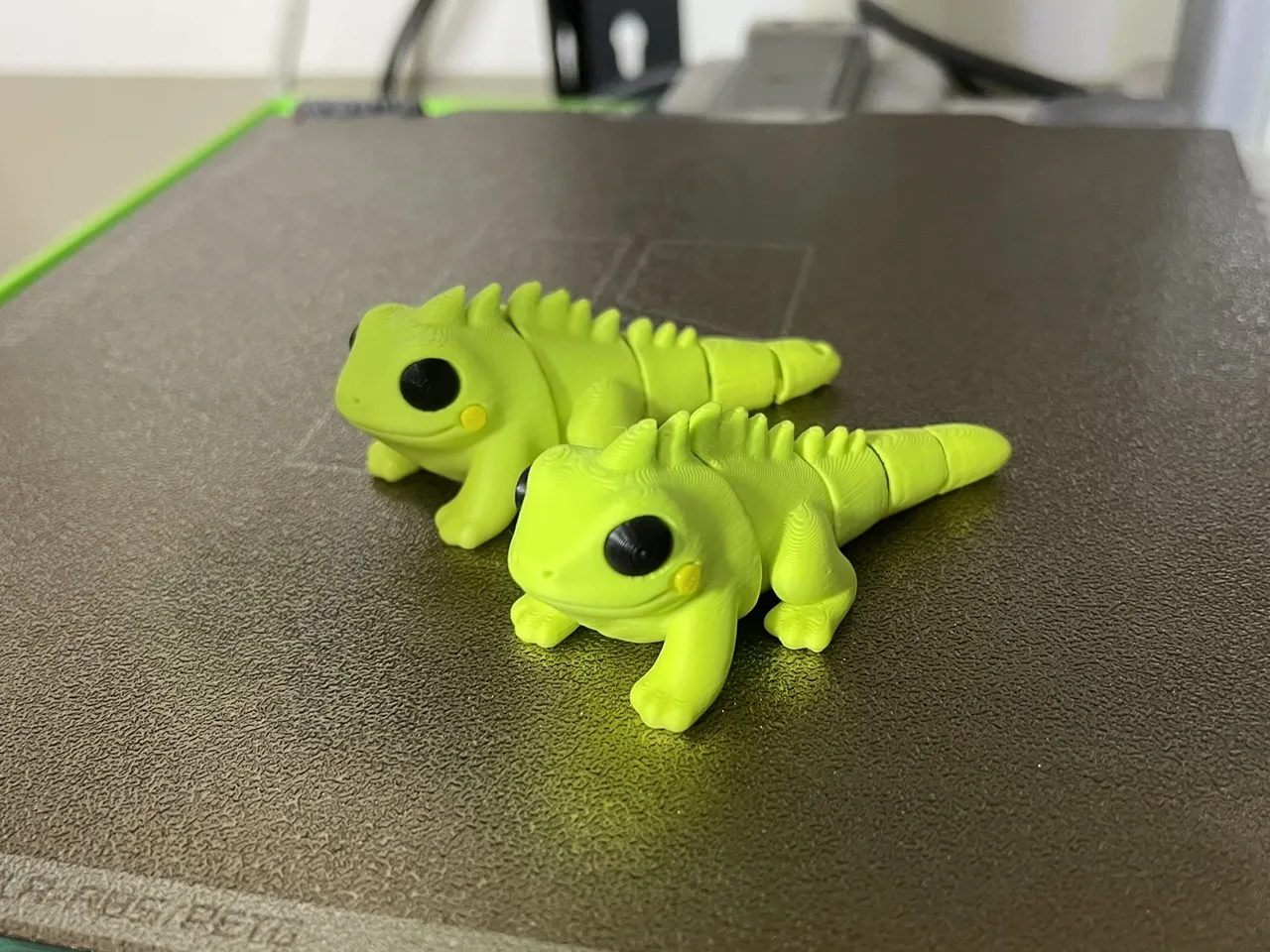 Mini Cyclura / Iguana - Figurine Keychain view 4