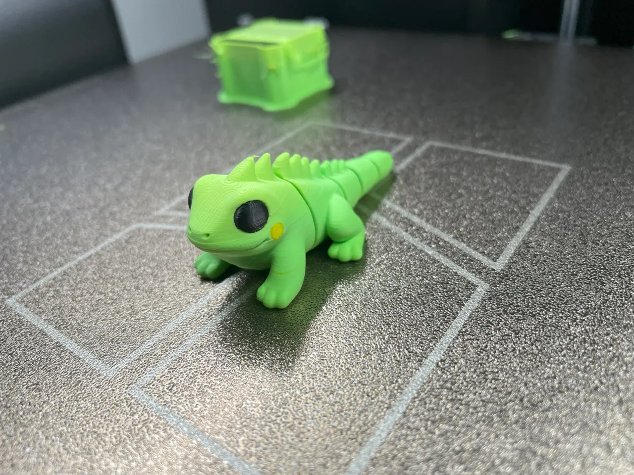 Mini Cyclura / Iguana - Figurine Keychain view 3