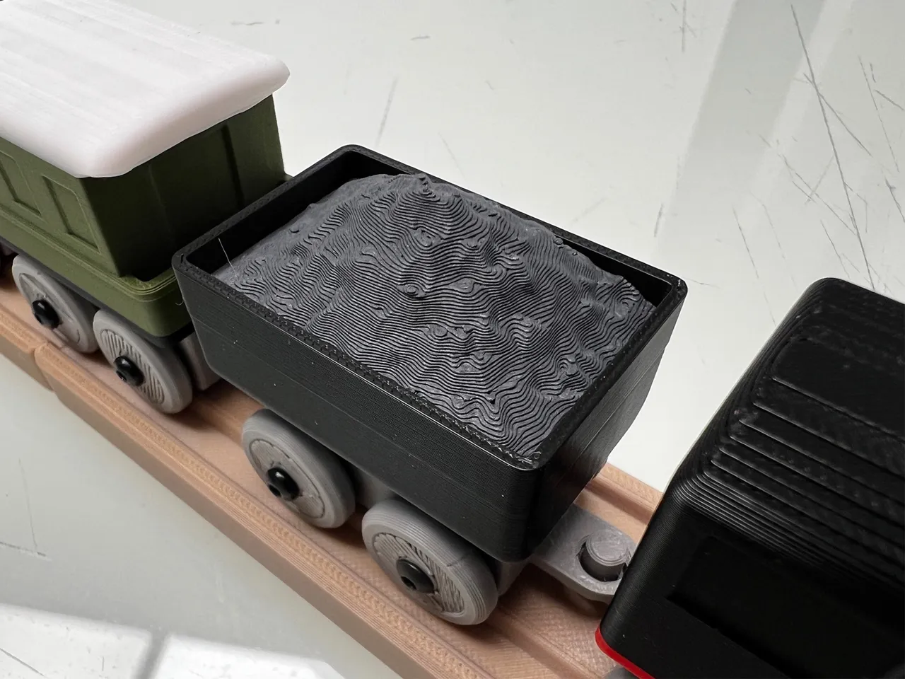 Tiny Train Ikea Brio/Lillabo Alternative Train view 4