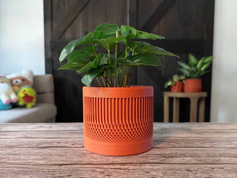 Waterfall Planter Pot W/ Hidden Twist Lock Drip V2