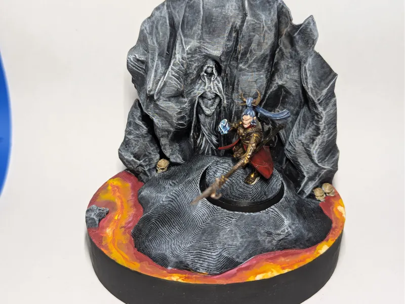 Lava Display Base with Statue 32mm Miniature Stand