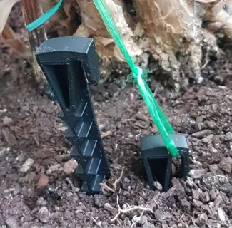 Lightweight Garden Peg