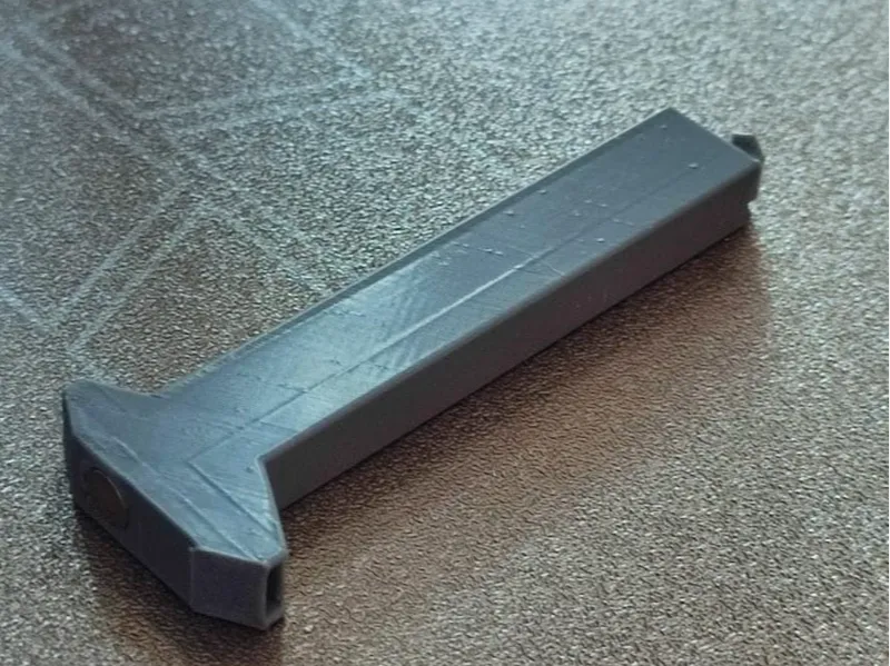 Simple 6x2 Magnet Dispenser
