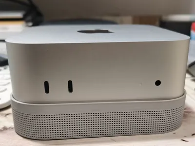 MAC mini M4 2024 switch dust cover stand with on/off switch, eliminating the need for a dust filter