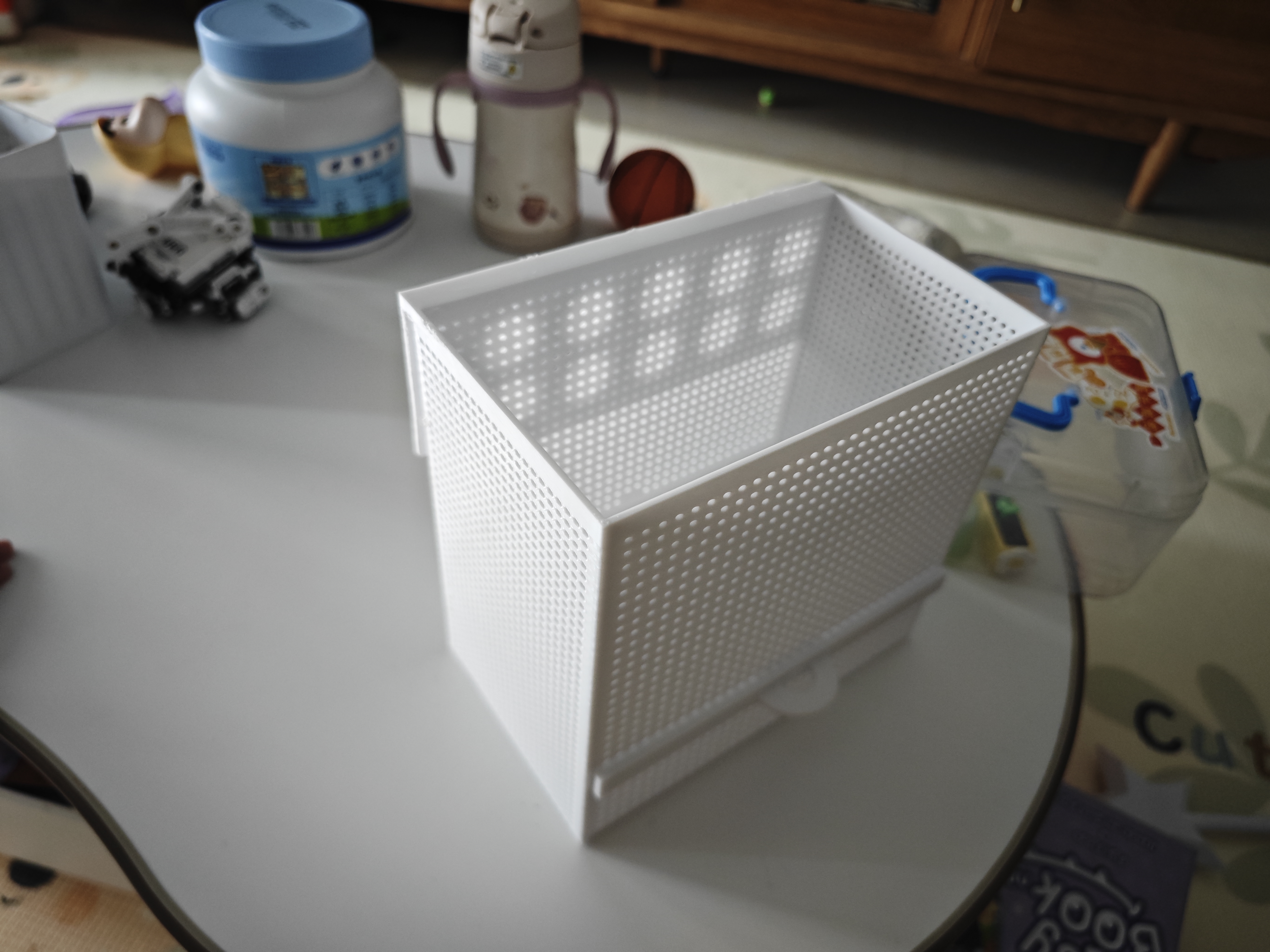 Miniatura 4 do modelo 3D 小鱼繁殖隔离盒，孔雀鱼繁殖隔离盒