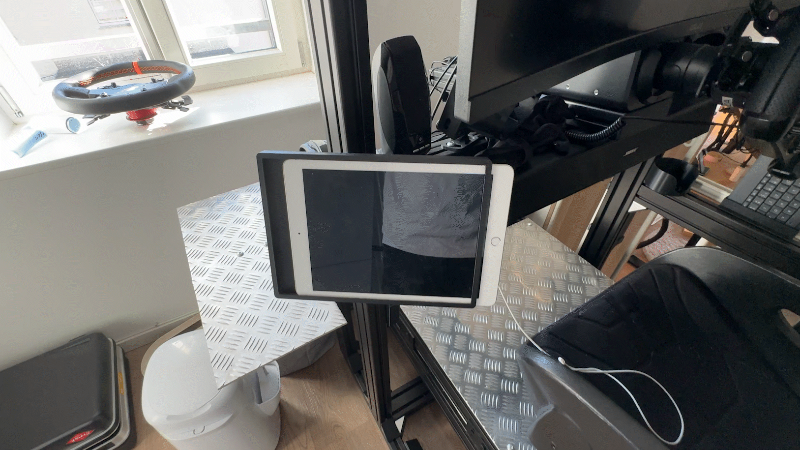 universelle iPad / Tablet Halterung Sim Racing Rig