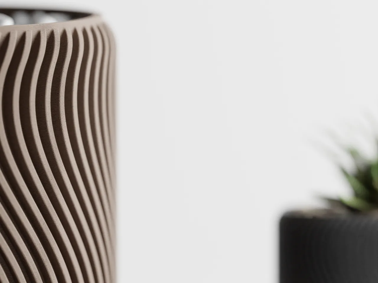Rippled Plant Pot planter 1 view 4