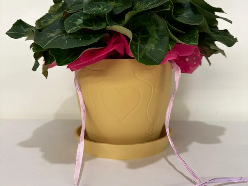 Sausage dog flower pot - daschund planter