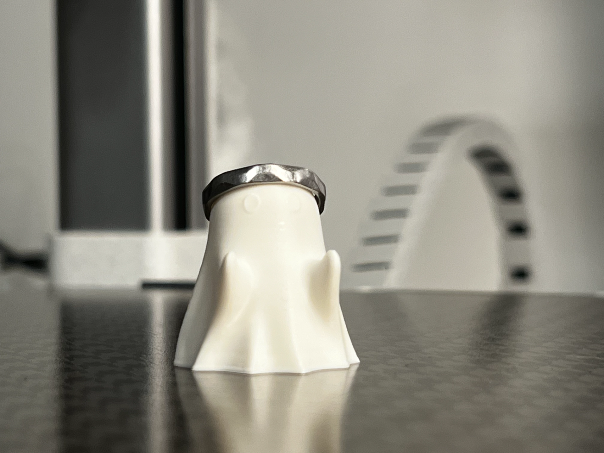 Little Ghost Ring holder