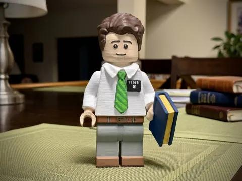 Figura decorativa: Elder Brick LDS Missionary Mini Figure — referencia de MakerWorld
