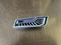 Phares Audi A8 miniatures (décoration de bureau) — photo 2