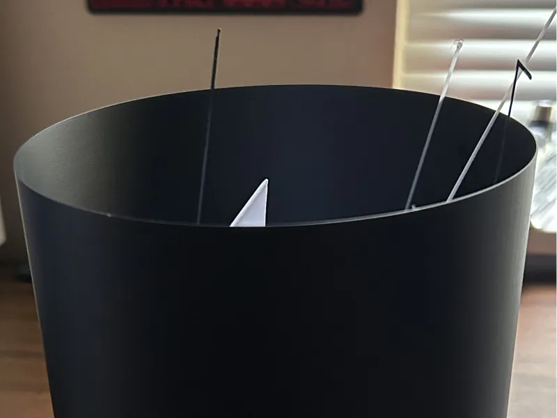 Simple Desk Trashcan