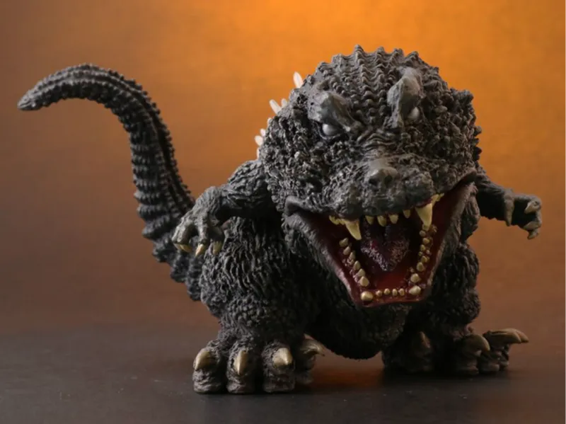 Godzilla GMK (2001) "LightUp" - DefoReal figure