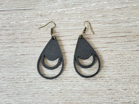 round earring